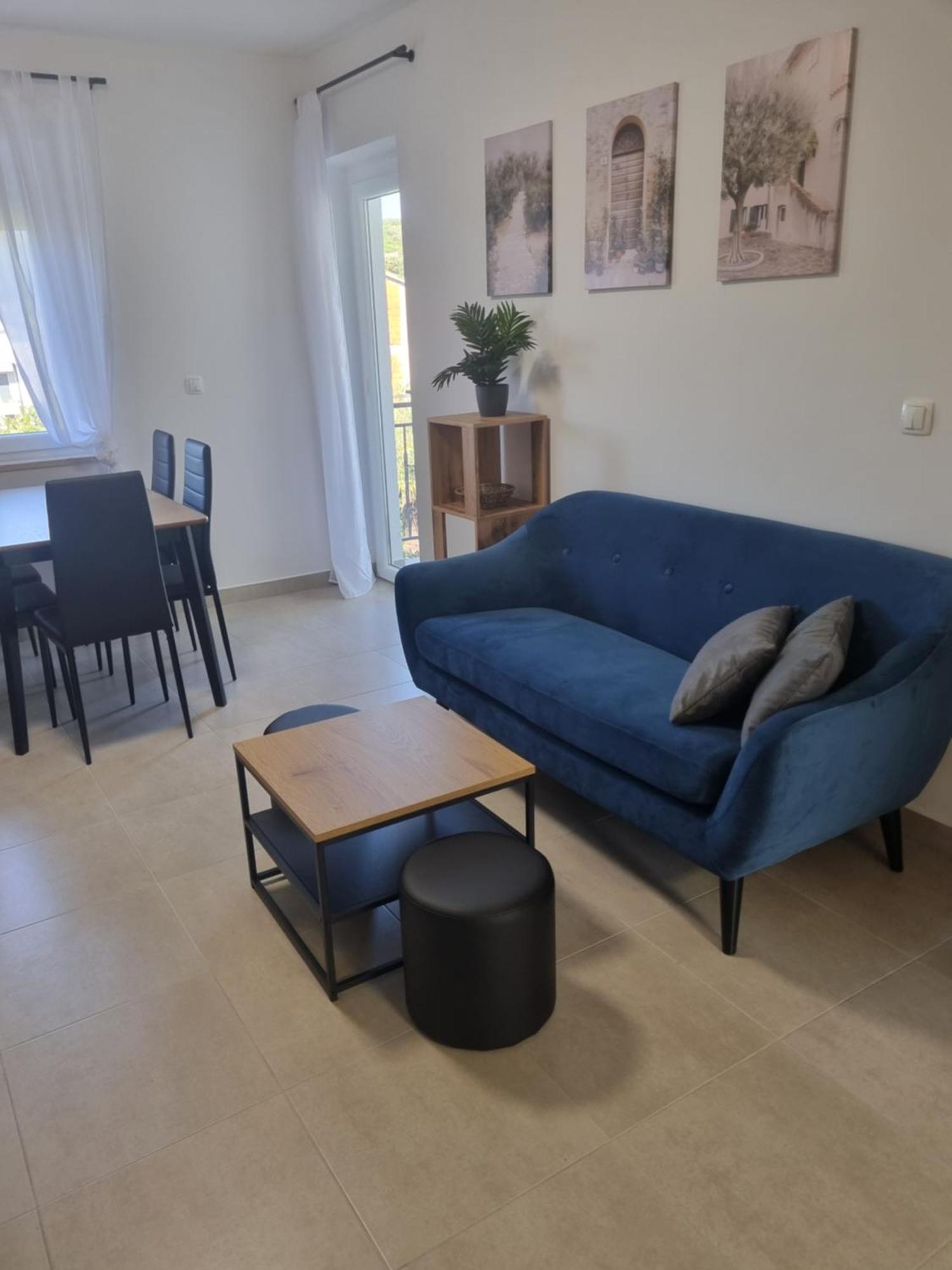 Apartment Oliva Krk Town Luaran gambar