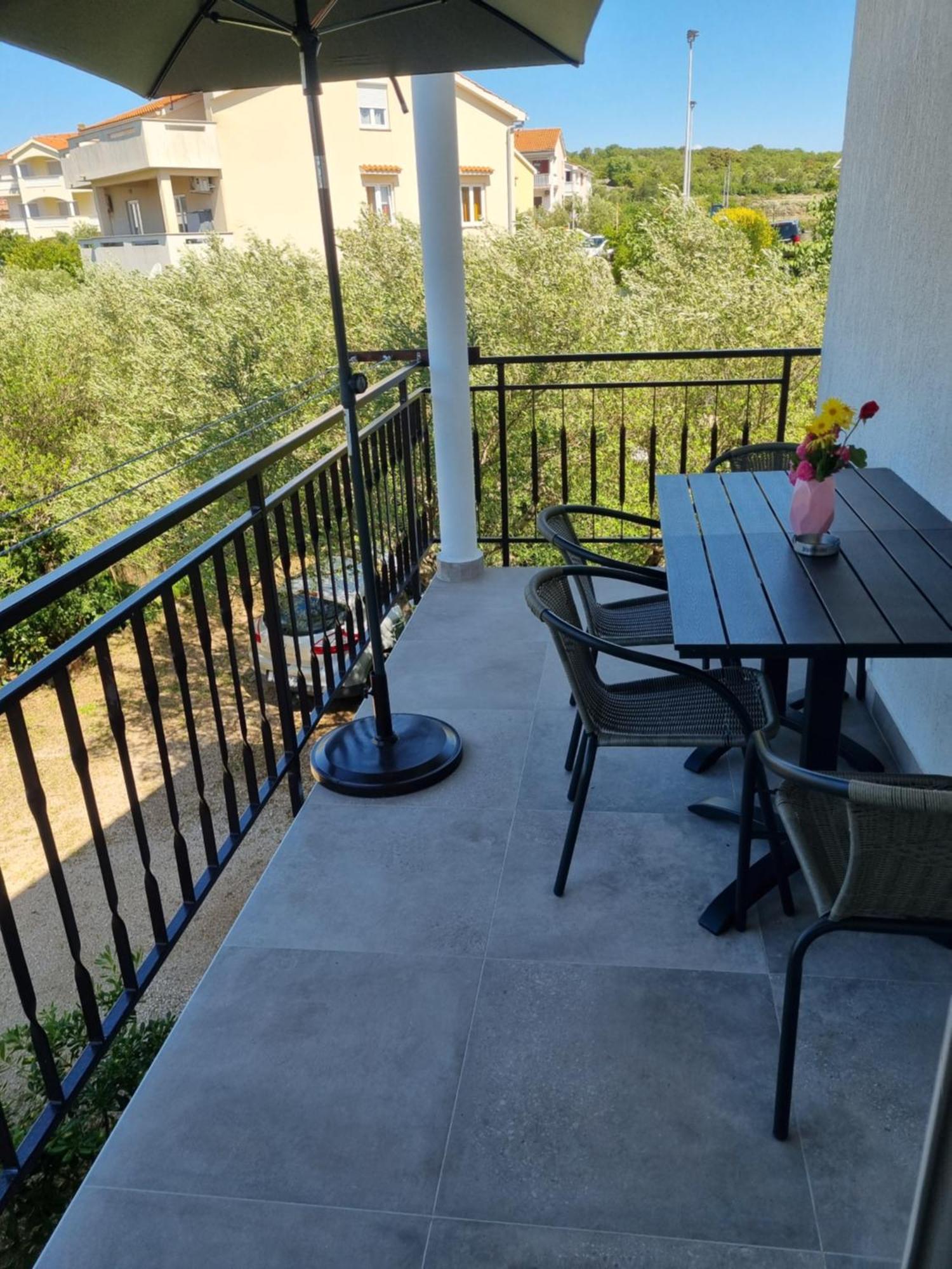 Apartment Oliva Krk Town Luaran gambar